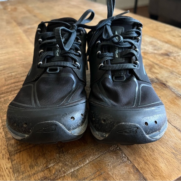 ALTRA Superior 4.5 Gaiter Trap Athletic Women's Size 7 Black/Blue ALOA4VR4202 - Picture 3 of 10